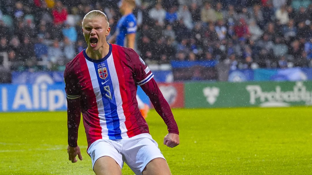 Норвегия и Холанд продължават да се движат без грешка