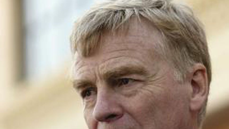 Мозли иска забрана на секс видеото и във Франция