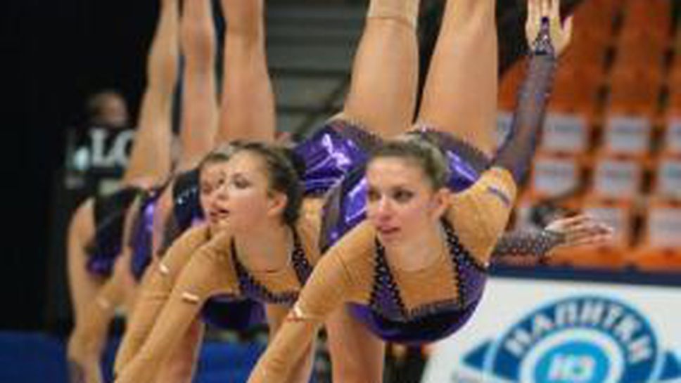 Сребърен медал за ансамбъла на България в съчетанието с 5 въжета