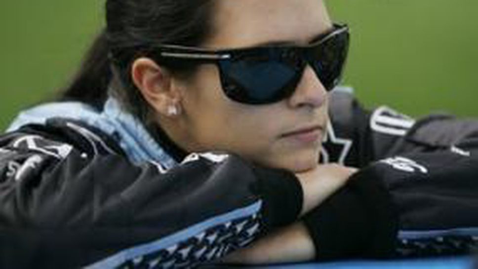 Хонда готови да тестват с Даника Патрик