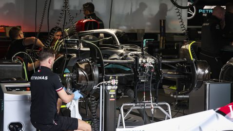  Волф: Все едно някой беше разпилял Лего в гаража ни 