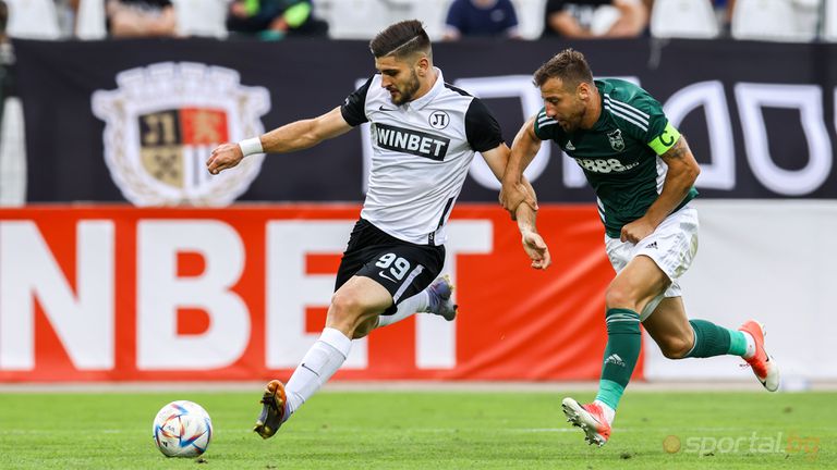 Нападателят на Локомотив Пловдив Преслав Боруков е отказал предложение да