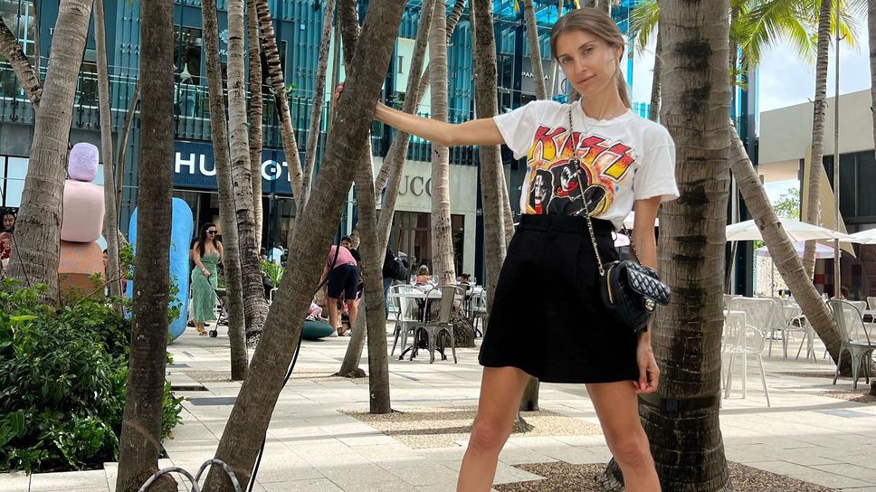 Тв водеща изрита футболист заради поредна изневяра