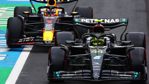 В Мерцедес отново ще умуват върху дизайна на Ред Бул