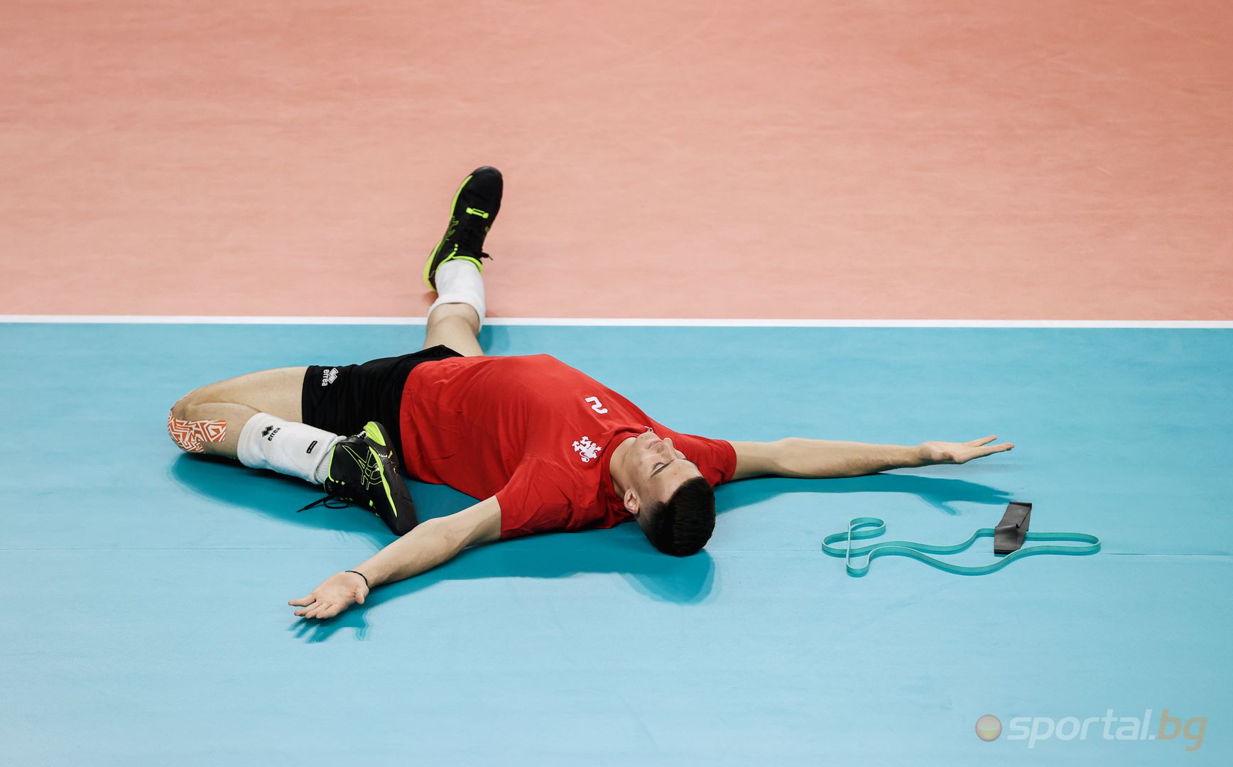 Пресконференция и тренировка на националите У18 преди Европейското по волейбол