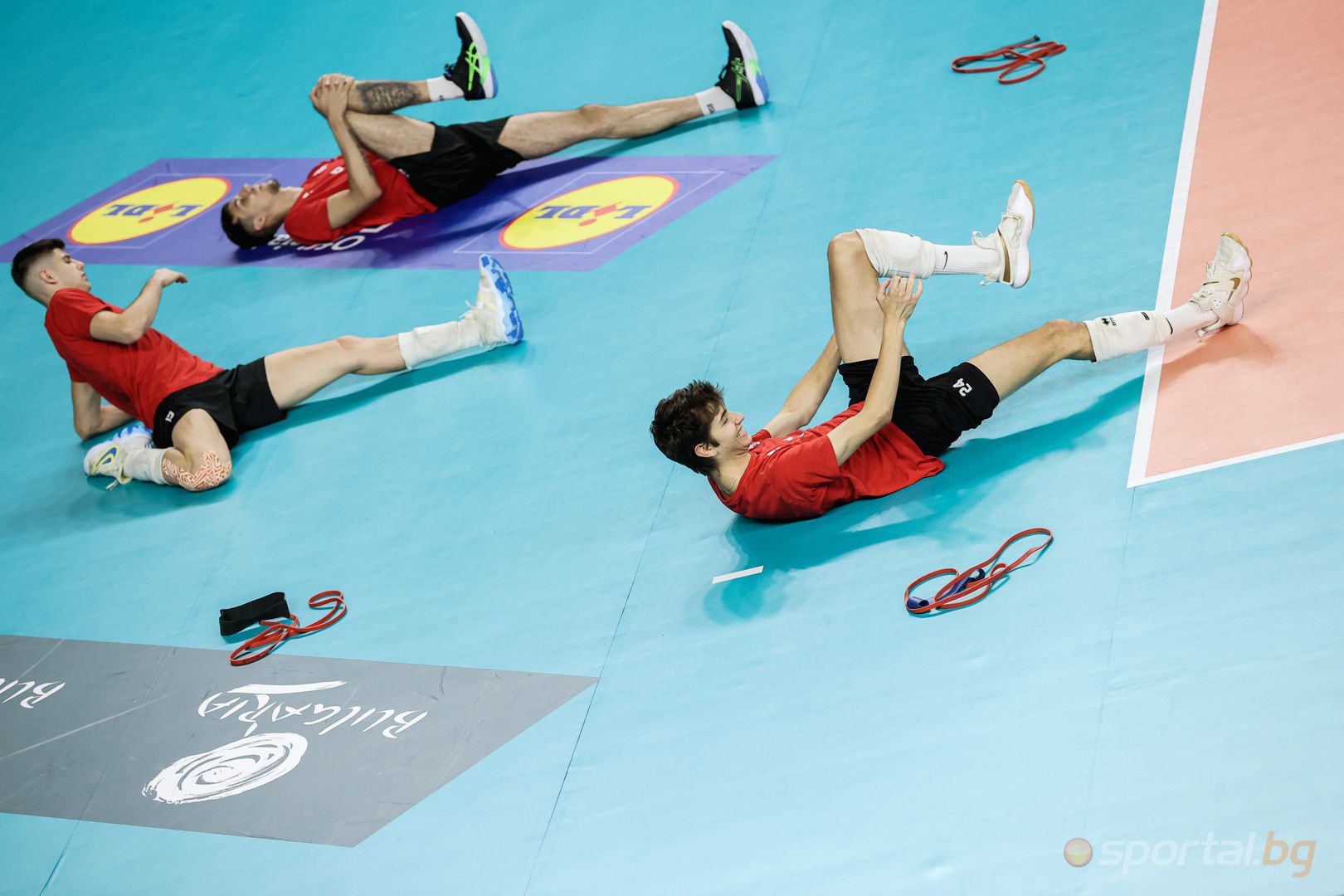 Пресконференция и тренировка на националите У18 преди Европейското по волейбол