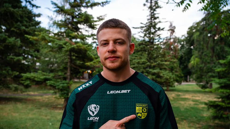 jks подписа с FlyQuest