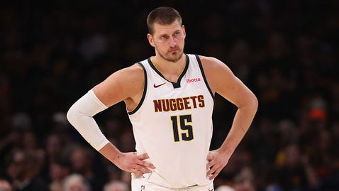 Никола Йокич не бърза да подновява договора си с Денвър