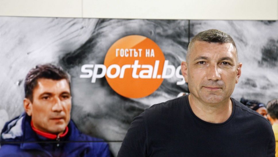 Треньор №1 на Казахстан: Ако феновете искат Левски да играе в Шампионската лига, да направят женски отбор (видео)