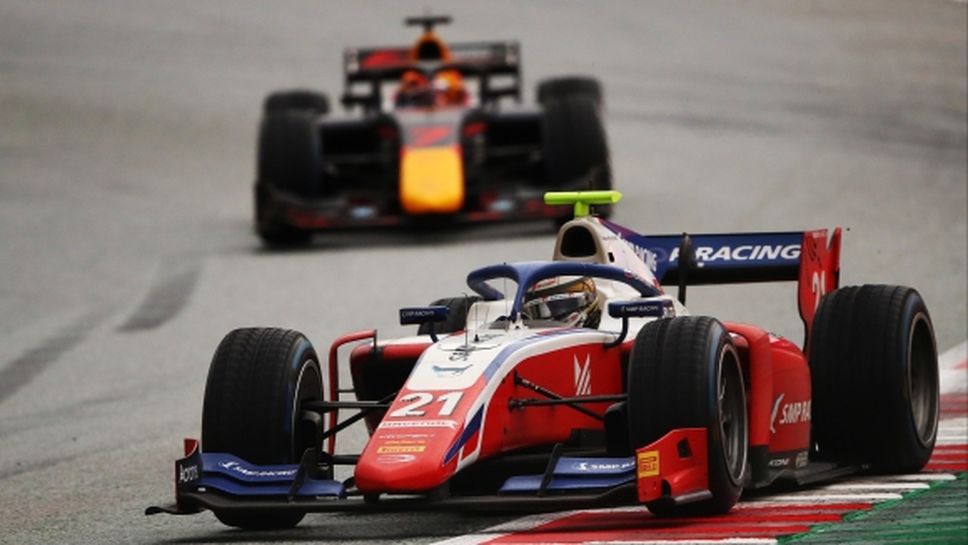 Шампионът във Формула 3 за 2019 с първа победа във Формула 2 след драма в Австрия