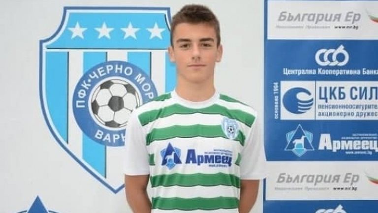 Никoлaй Злaтeв стана най-младият дебютант в Черно море