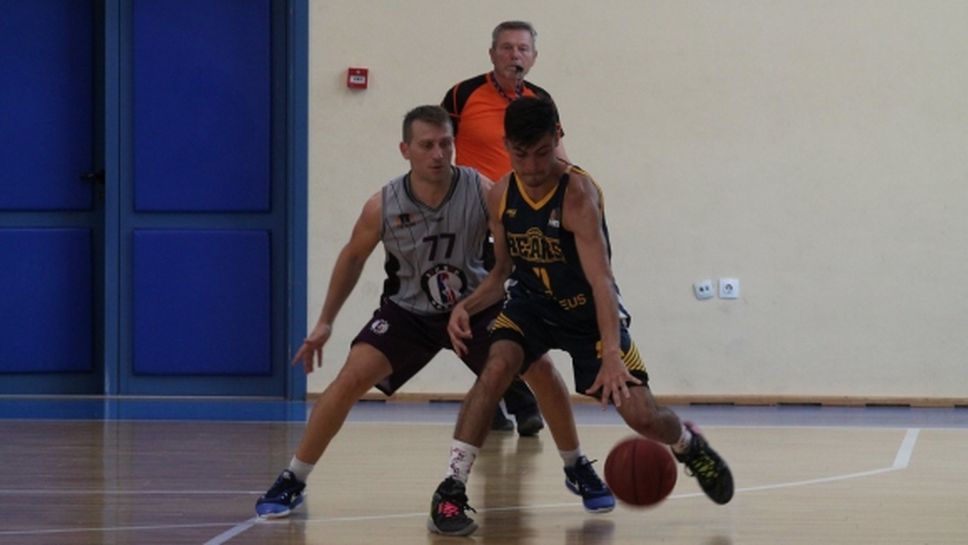 Бом Бок вече е 1/2-финалист в НАЛБ, Мечките изравниха серията си