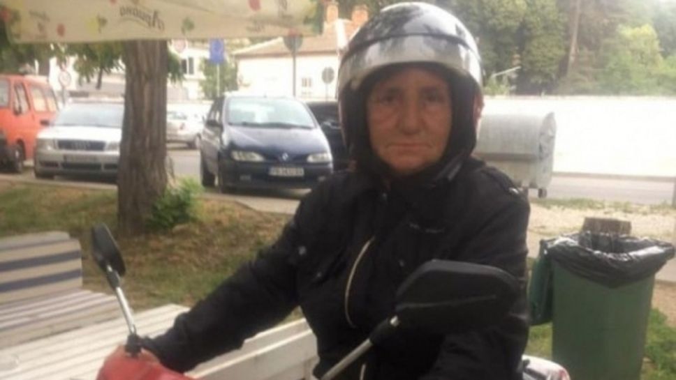 Майката на Стоичков "бръмчи" из Пловдив на нов мотор