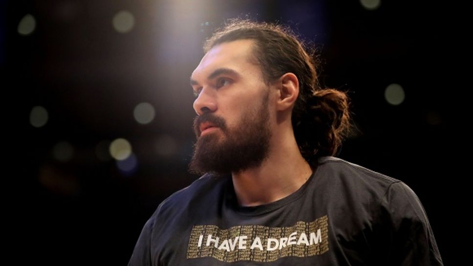 Стивън Адамс за условията в "Дисни Уърлд": Всичко е супер, все пак не сме в Сирия