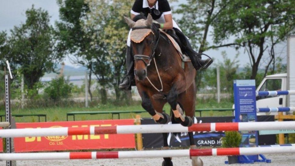 Елитът на България се пуска на Държавното по конен спорт  в Житница