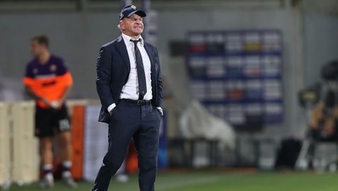Якини остава треньор на Фиорентина и за следващия сезон