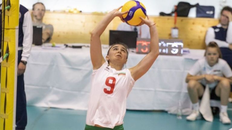 Волейболистката от тима за жени под 21 години Борислава Личева