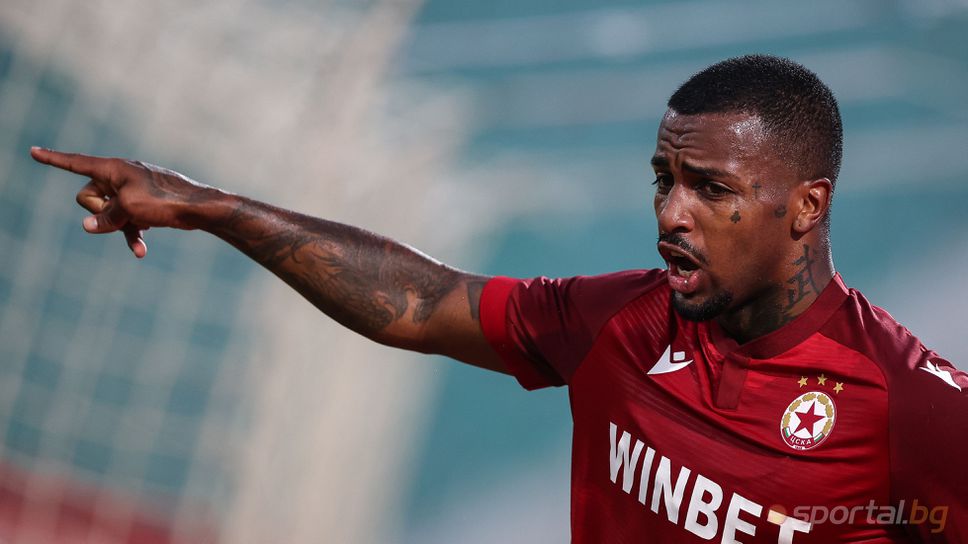 Бразилецът Пастор публикува в социалните най добрите си моменти като