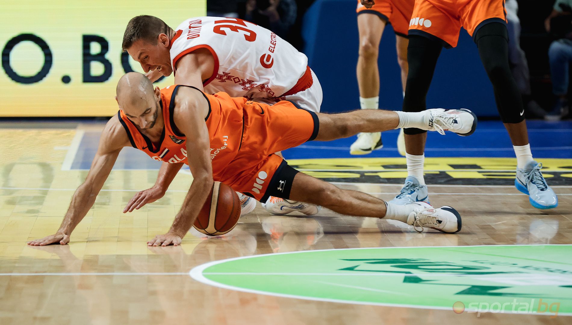 България 70:81 Нидерландия