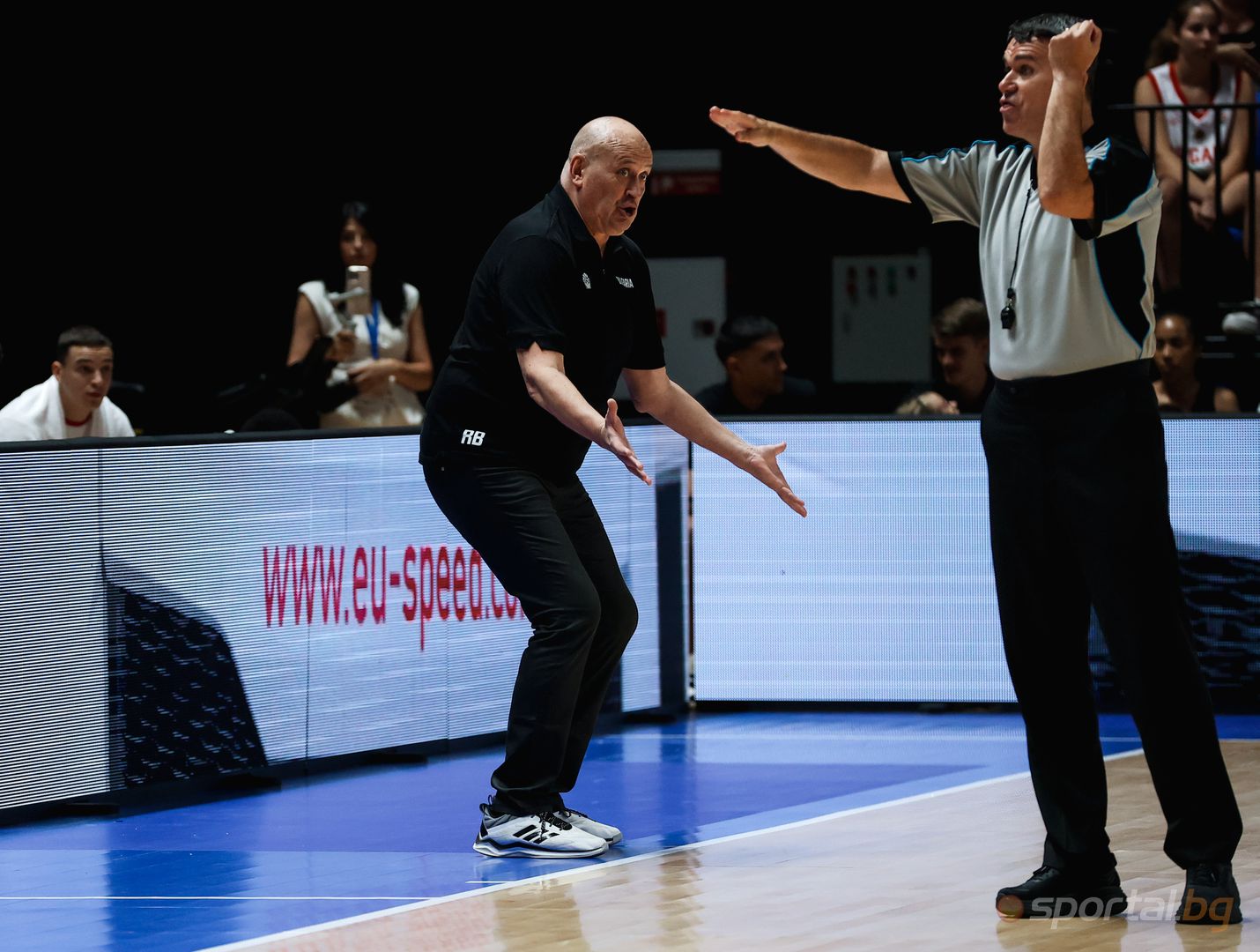 България 70:81 Нидерландия