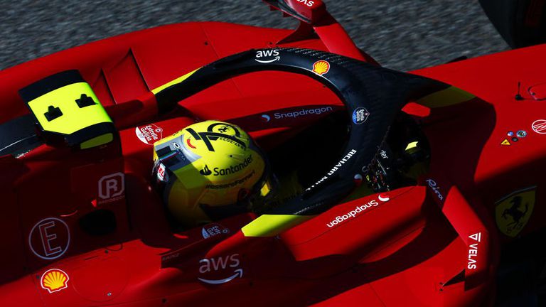 Карлос Сайнц с Ферари беше най бърз във втората свободна тренировка
