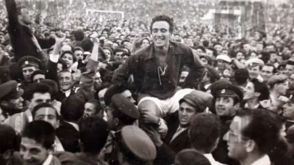 74 години от първата титла на ЦСКА