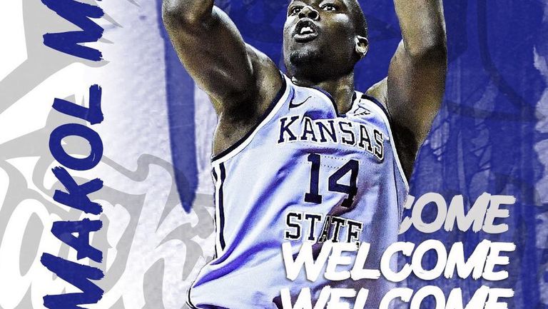 Черноморец очаква пристигането на 25 годишния център Макол Мойен в събота