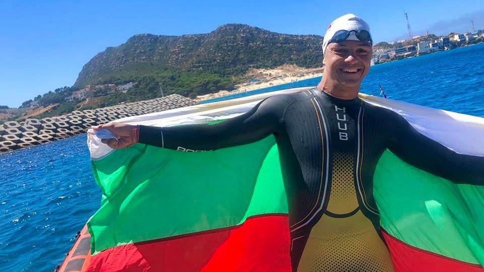 Цанко Цанков спечели плувния маратон в Гибралтарския проток