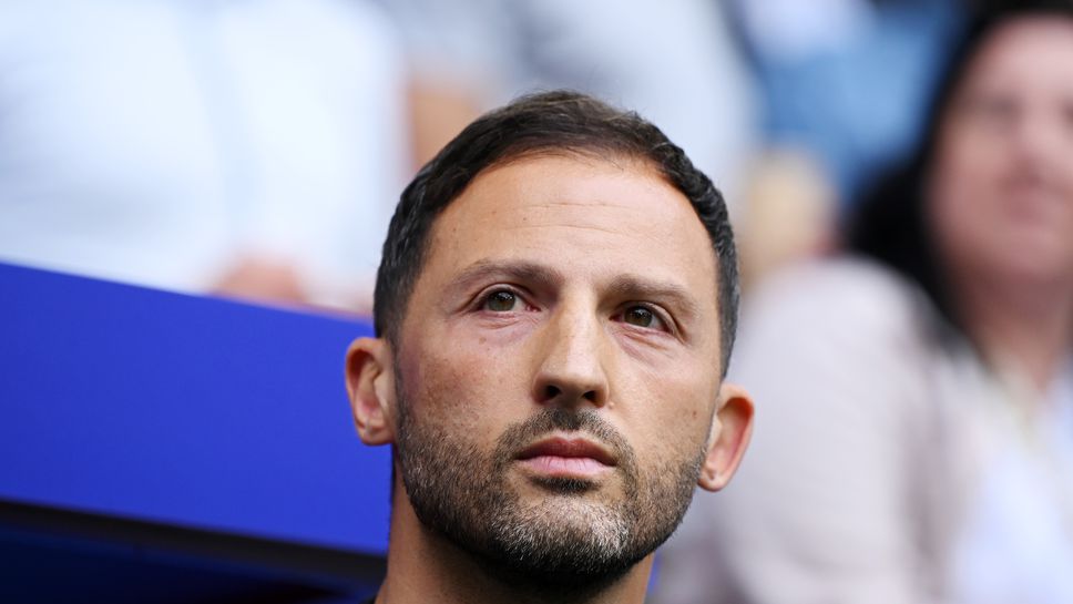 Треньор с един трофей поема Фенербахче