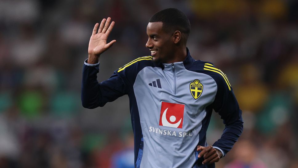 Исак с първи коментар за трудния трансфер в Ливърпул