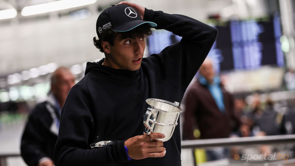 Иван Иванов се завърна в България след триумфа на US open