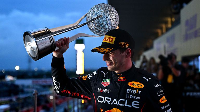 Макс Верстапен спечели своята втора поредна световната титла във Формула