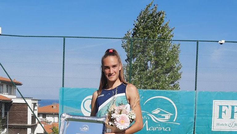 Европейската шампионка до 18 г. Денислава Глушкова спечели титлата на