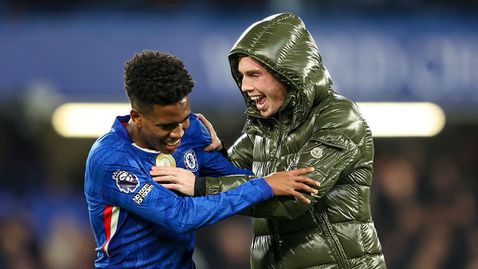  Коул Палмър ще пропусне най-малко още четири мача на Челси 