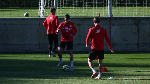 ЦСКА продължава с интензивните тренировки по време на паузата