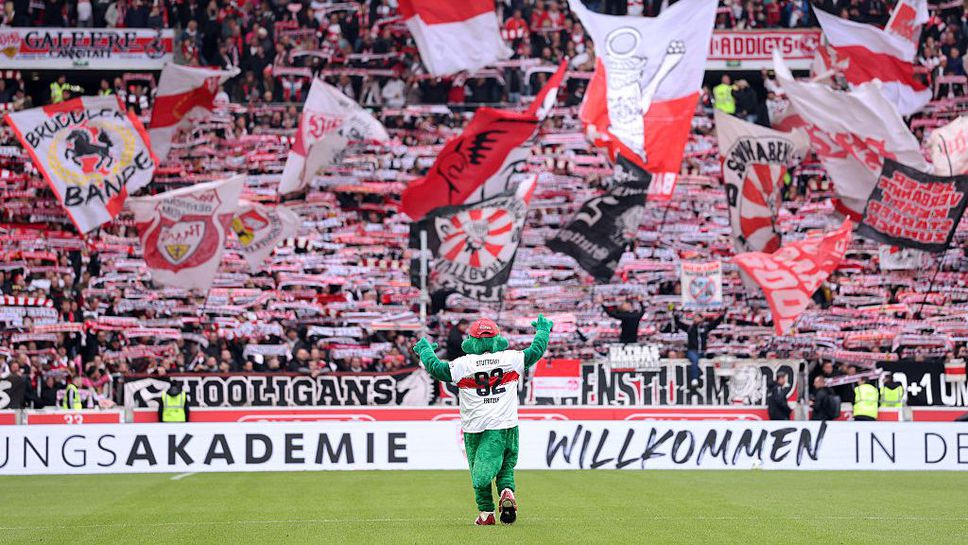 УЕФА раздаде глоби след провинения на феновете по време на европейските турнири