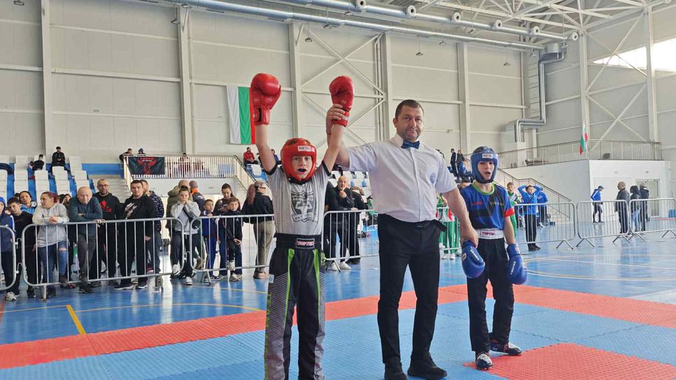 Стефан Костадинов след Държавното по кикбокс: Децата на СК Масару се справиха чудесно и показаха завидни умения