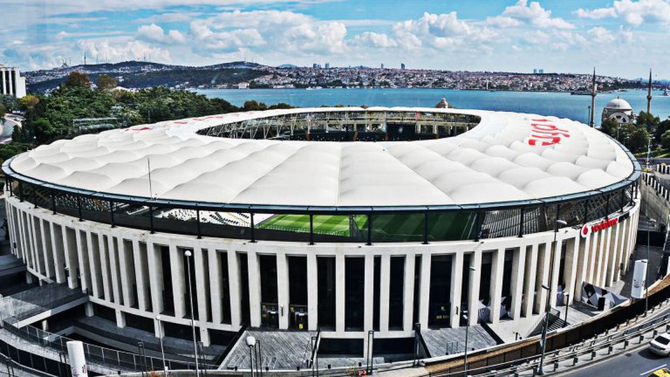 Турция връща публиката на стадиона на пълен капацитет, но срещу зелен сертификат
