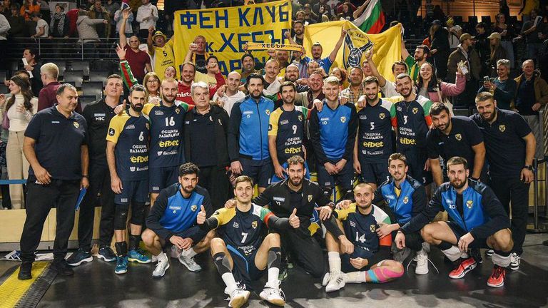 Шампионите от Хебър Пазарджик изпратиха най успешната си година Волейболистите на