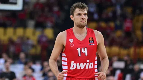  Контузия извадила Везенков от сметките на Барцокас 