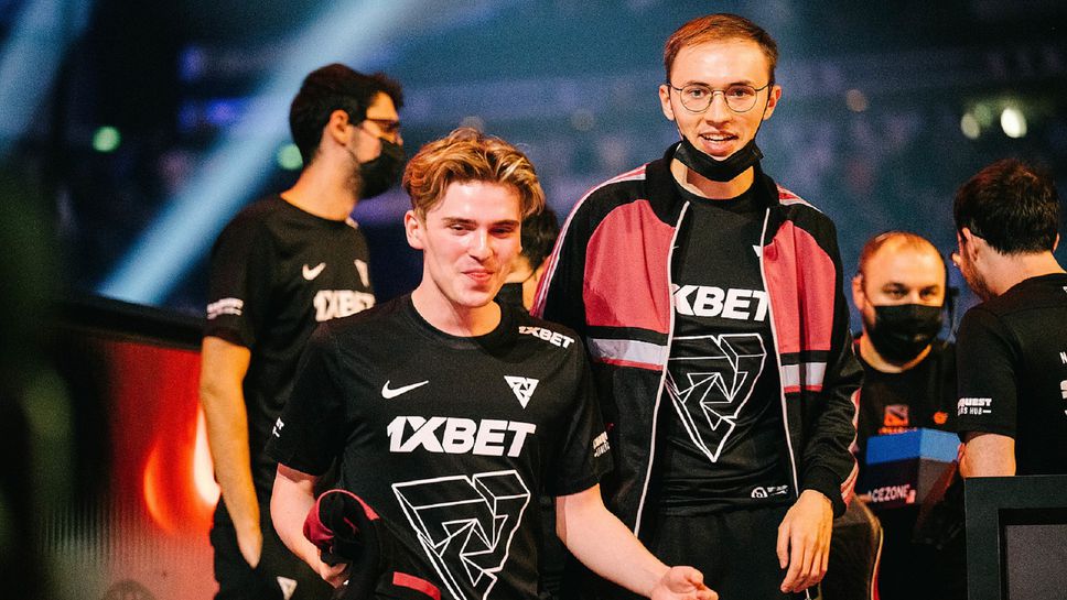 Falcons натиска сериозно и в Dota