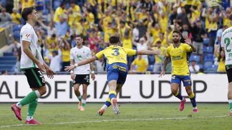 Отборът на Пламен Андреев допусна обрат от пряк конкурент за върха