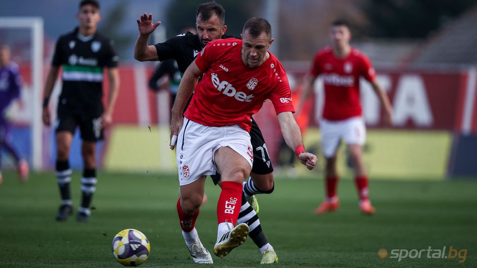 ЦСКА 1948 0:0 Черно море, "червените" притискат съперника