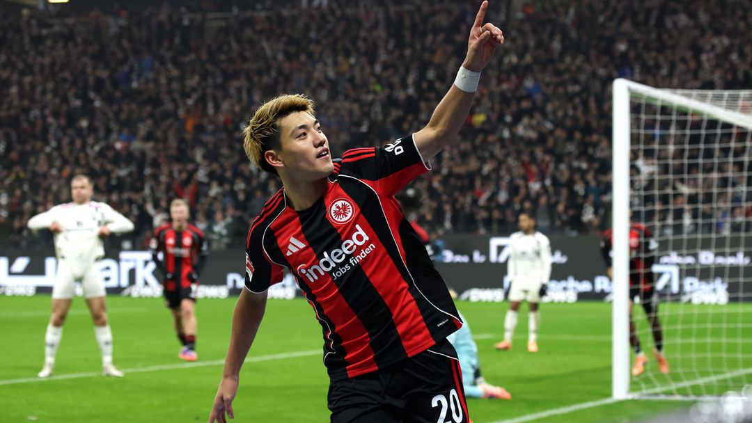 Късен гол срещу Майнц върна Айнтрахт към победите