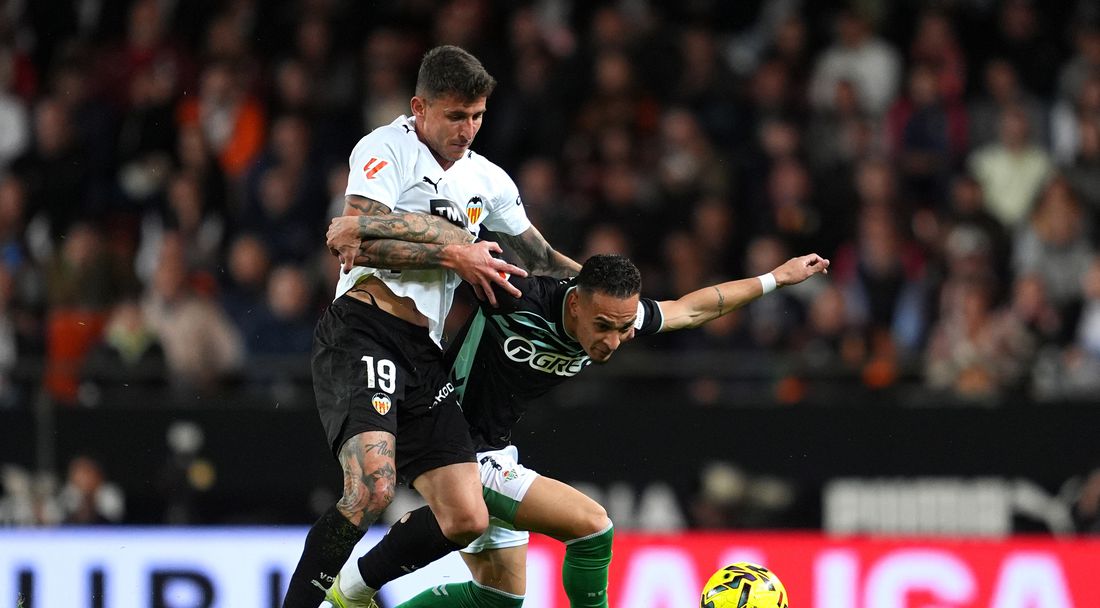 Бетис изпусна аванс срещу Валенсия и се отдалечи от топ 4