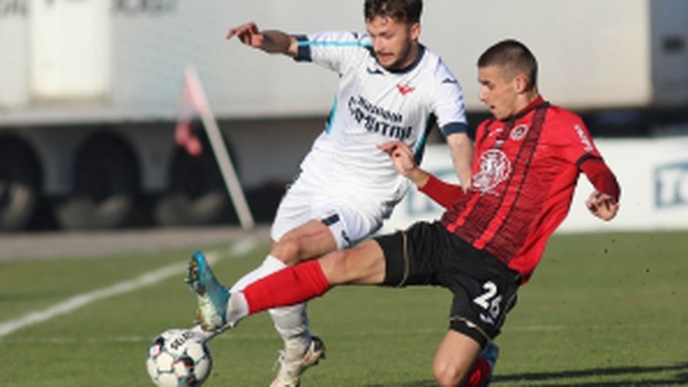 Локомотив (София) - Септември (Симитли)