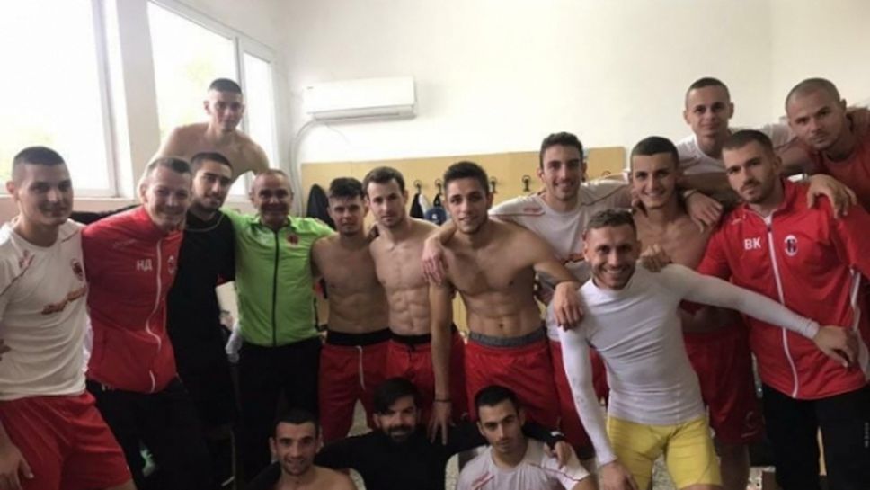 Загорец допусна първа загуба в мач със седем гола