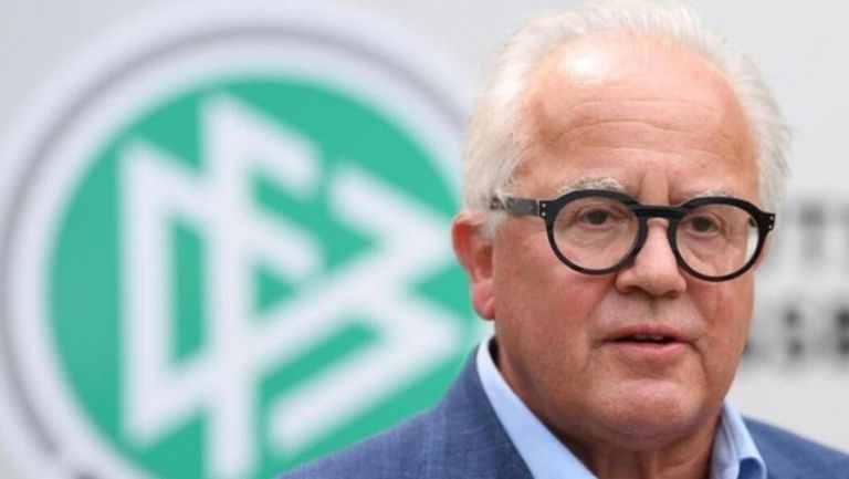 Президентът на Германския футболен съюз не одобрява всички мерки срещу COVID-19