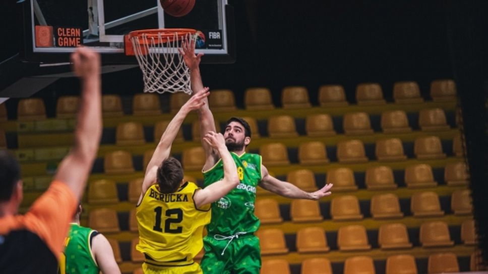 Чернокожев и Левице с четвърта поредна победа в Словакия