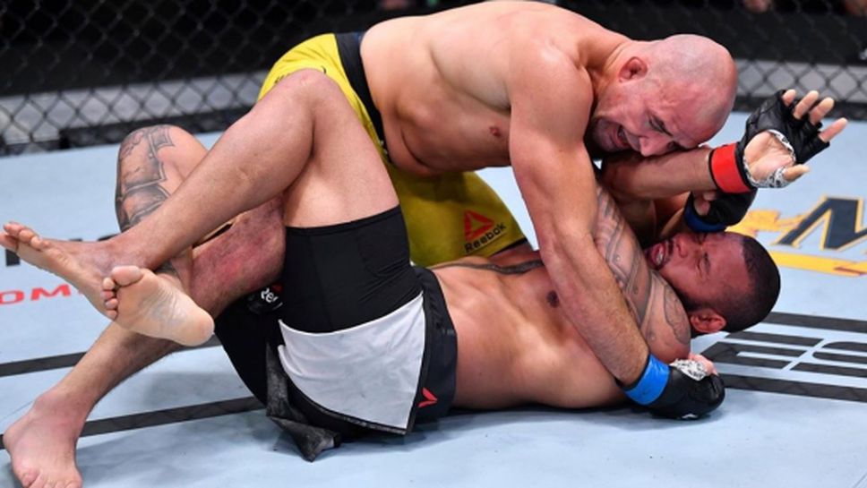 Глоувър Тейшейра победи Тиаго Сантос със събмишън на UFC Fight Night 182 (видео)